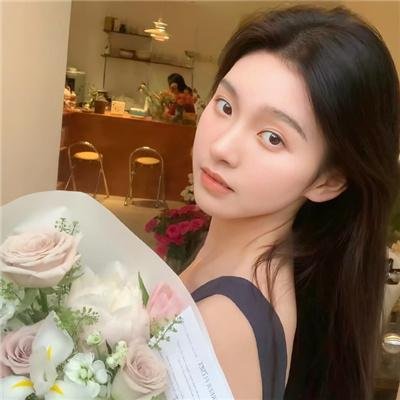新：如此神秘的她